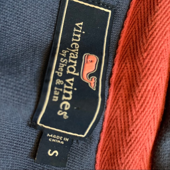 Vineyard vines - Picture 3 of 3
